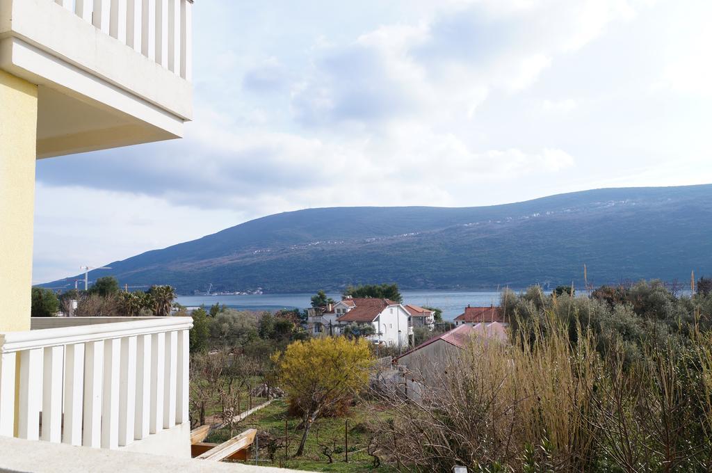 Apartment Begonia Of Kumbor Herceg Novi Bagian luar foto