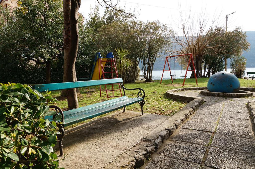 Apartment Begonia Of Kumbor Herceg Novi Bagian luar foto
