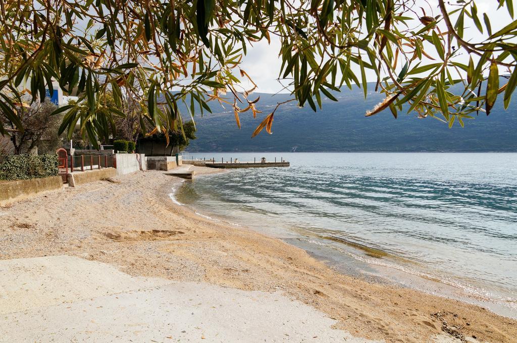 Apartment Begonia Of Kumbor Herceg Novi Bagian luar foto